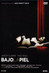 Poster for the movie "Bajo la piel"